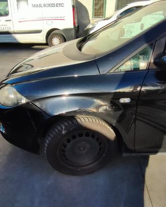 SEAT ALTEA 2007 PARAFANGO ANTERIORE SX/DX