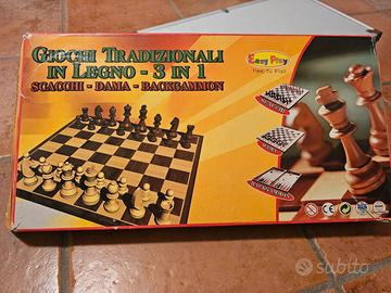 Tavola da scacchi, dama e backgammon in legno
