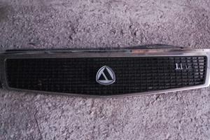 griglia cromata lancia y10