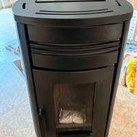 Stufa a pellet Nordica Extraflame nuovissima 12 kW