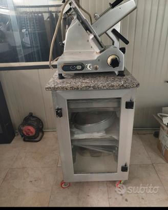 affettatrice professionale 380v