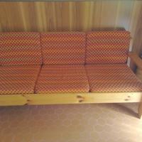 Divano in legno massello