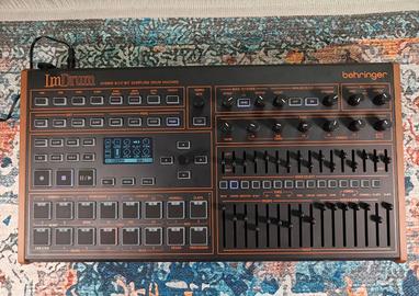 Drum machine Behringer LM Drum