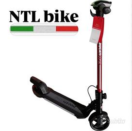 Monopattino Ducati Junior JET Con pedana luminosa