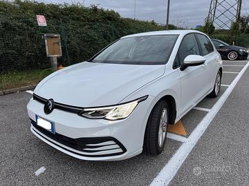 Golf 8 2.0 TDI 150cv Life