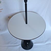 Tavolino SERVOMUTO di Zanotta