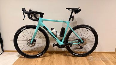 Bianchi Sprint disc 105 2024