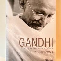 Gandhi. Pramod Kapoor