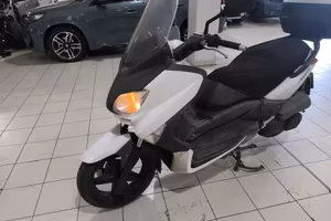 MOTO YAMAHA - X MAX 250 U170558
