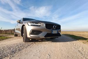 Volvo V60  2.0 D4 AWD Business Plus