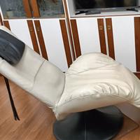 2 poltrone vintage reclinabili manualmente 40 € ca