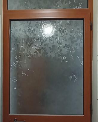 porta da interno/esterno con punto luce