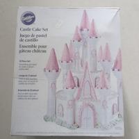 Wilton Romantic Castle Cake Set Completo 32 Pezzi