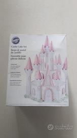 Wilton Romantic Castle Cake Set Completo 32 Pezzi