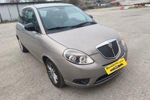 Lancia Ypsilon 2011---1.2 Benzina Neopatentati