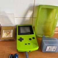 Game Boy Color Nintnedo con gioco Pokemon oro