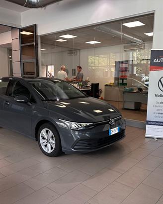 Volkswagen Golf 1.0 eTSI EVO DSG Life