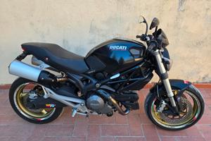 Ducati Monster 696 09 finanziabile