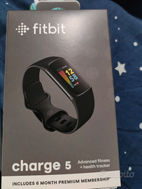 FITBIT CHARGE 5 nuovo sigillato con 6 mesi di abbo