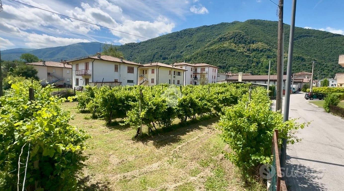TER. RESIDENZIALE A FOLLINA - Vista 5