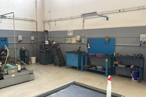 Azienda meccanica affitta spazio per artigiani