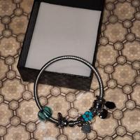 Braccialetto con cuoricini