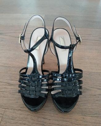 Sandali Guess