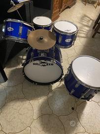 Batteria Roadster JUNIOR 5 pezzi + 2 piatti + aste