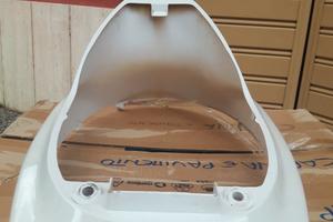 Carena bianca Piaggio Zip