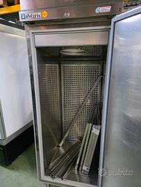 armadio frigo con temperatura in negativo 