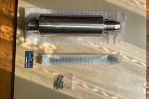 Terminale LEOVINCE gp