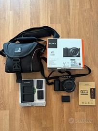 Sony a5100 + Custodia + 2 Batterie Agg. + 2 Vetri