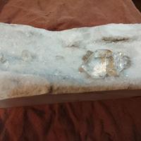 Minerale marmo di Carrara con cristalli