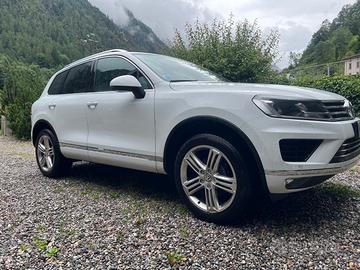 VOLKSWAGEN Touareg 2ª serie - 2017