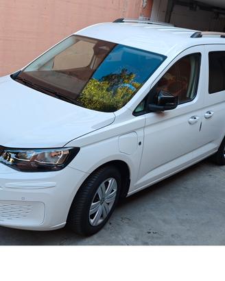 Caddy V Hybrid come nuovo