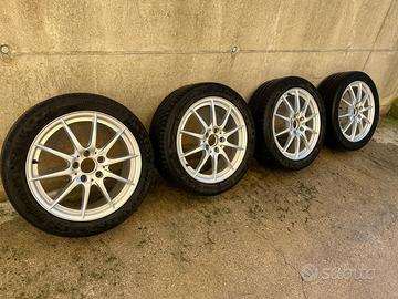 Gomme e cerchi da 17’ Mercedes