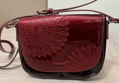 Borsa a tracolla, Desigual in vernice
