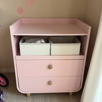Fasciatoio e lettino Ikea rosa