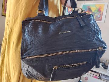 Givenchy pandora 