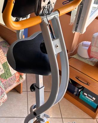 Cyclette pieghevole uso domestico