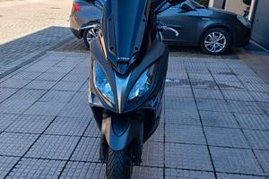 Kymco 400i 