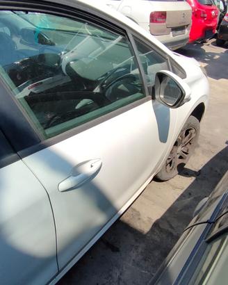 PEUGEOT 208 2015 PORTA ANTERIORE SX/DX