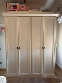 Armadio in legno