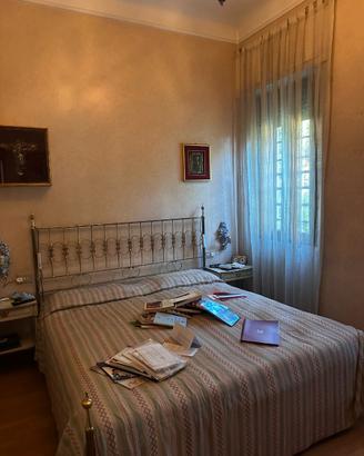 Letto matrimoniale in ottone
