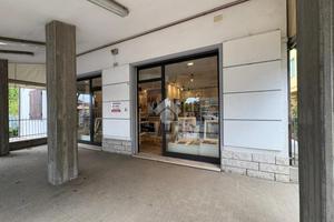 NEGOZIO A BELLARIA-IGEA MARINA