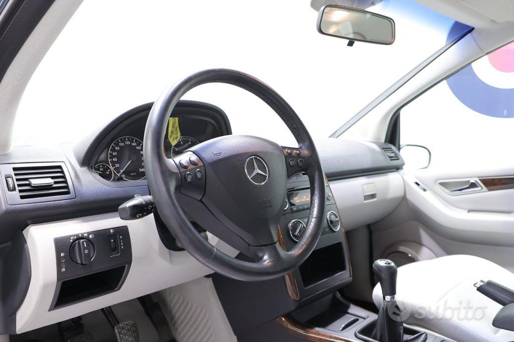 Mercedes-Benz A 170 2006 photo 5