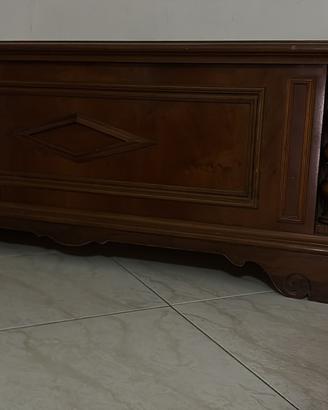 Cassapanca in legno