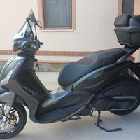 Beverly Piaggio 350 