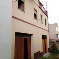 Nel centro di Anela in Via Roma 116