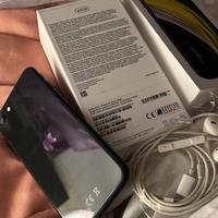 iPhone SE 64 GB